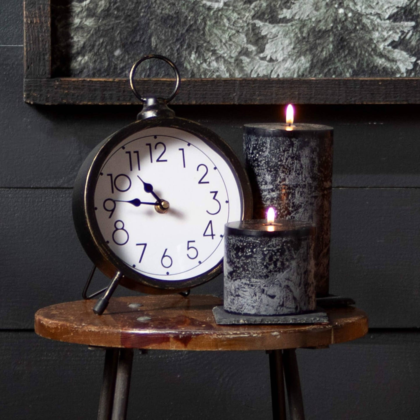 VINTAGE METAL DESK CLOCK