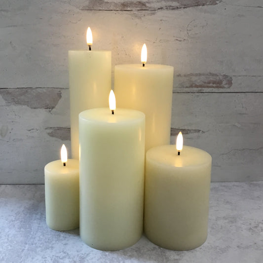 Ivory Flame Candle | Uyuni